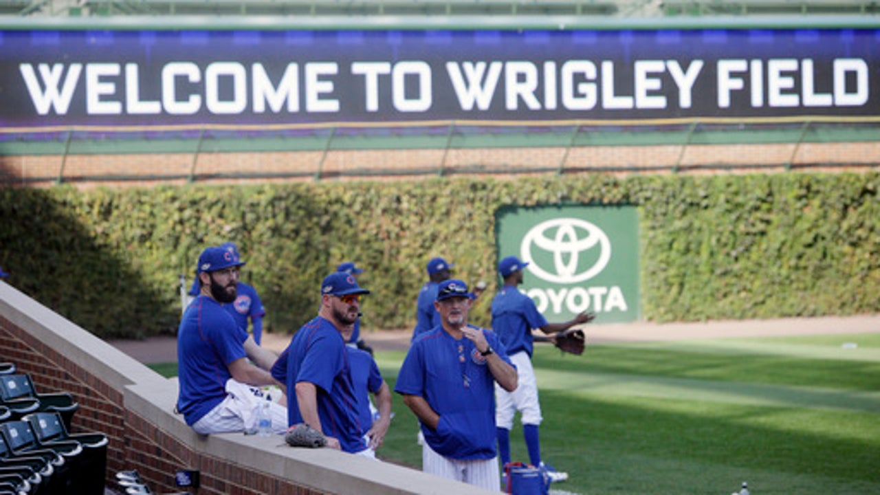 Cubs face tall task in Bumgarner, try to close out series
